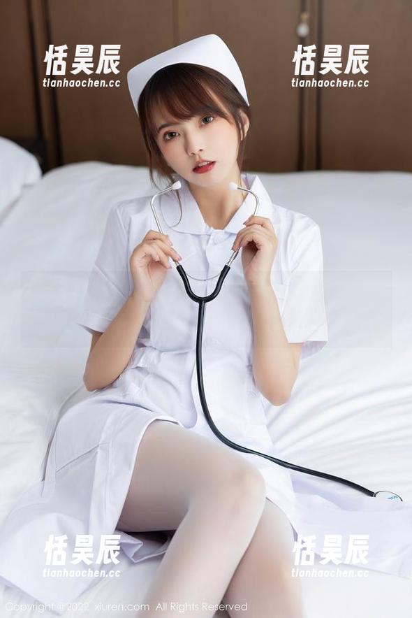 秀人网 - 安然Maleah在家：如何把定制图片变成家聊话题的超级话题！