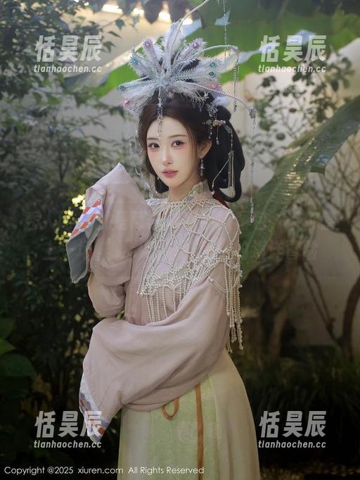 秀人网 - 就是阿朱啊水手服图包，带你踏上一场“啊，我很可爱”的海洋冒险