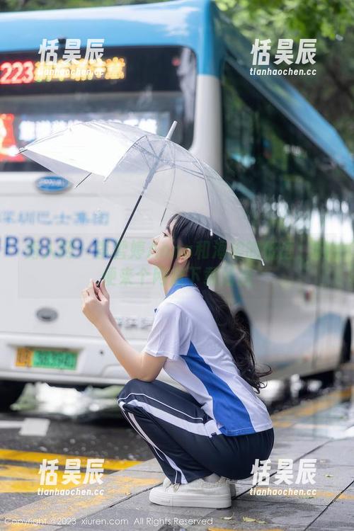 秀人网-李雪婷Anna 秀人网 - 李雪婷Anna和海浪的低语:随便来个网盘下载给我