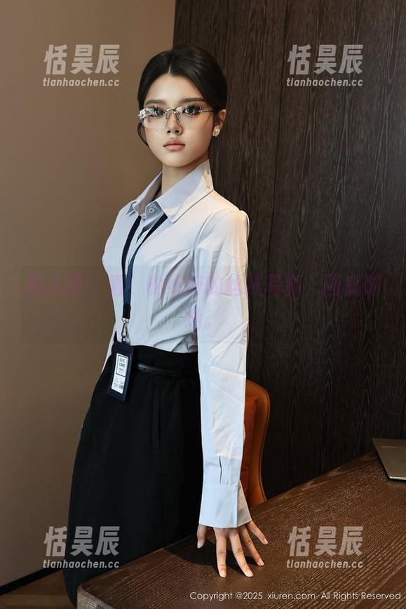 秀人网 - 看！林好好的丝袜写真，画质贼绝。