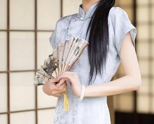 秀人网 - 龙女宝宝全套作品，清纯风格搅动心弦