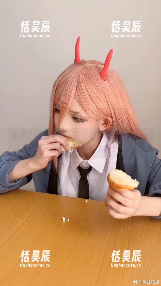 忘不了的万圣节，腥味猫罐的高清cos——猫星人的彩妆大赛！