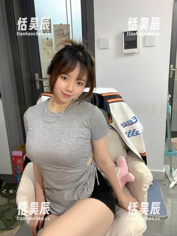 微密圈 - 葱油饼er全集：这是我的新套装，你疯狂点赞了吗？