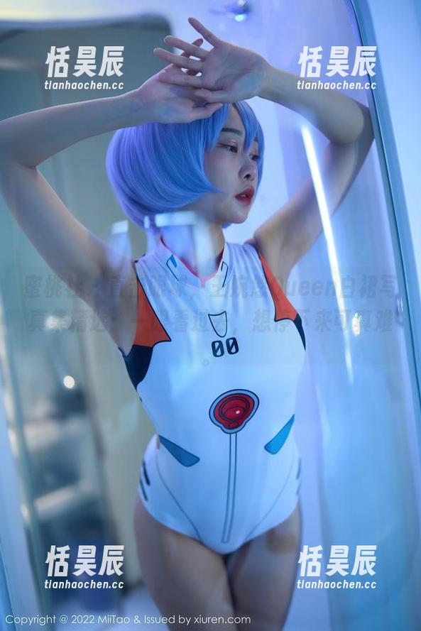 蜜桃社 - 直击眼球，王婉悠Queen白裙写真集精选：一眼看过去，想停下来可真难。
