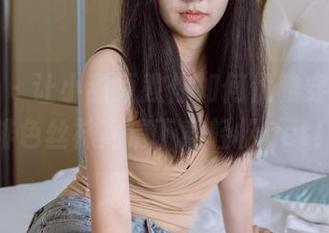 袜啵啵 - 让小甜豆教你如何优雅穿搭，咖啡色丝袜高清下载轻松get！