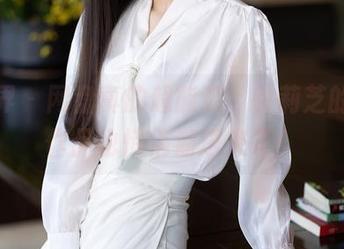 语画界 - 网盘真的超能装，徐莉芝的修女作品也悄悄溜进来了！
