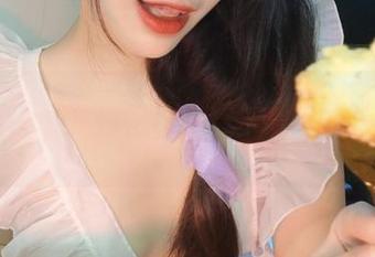 阿九从不咕咕(九言)穿连体衣，cos什么都不怕分享上线