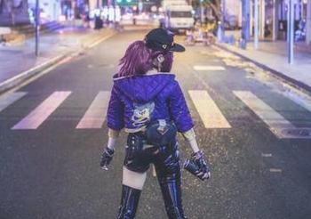 无法抗拒的阿薰kaOri婚纱写真集，最新系列…不仅仅是婚纱，这种气质我赌一毛钱是装的吧？