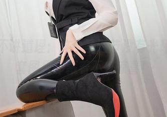 雯妹不讲道理：这个圣诞节没有光环，但套图里却藏着不少惊喜！