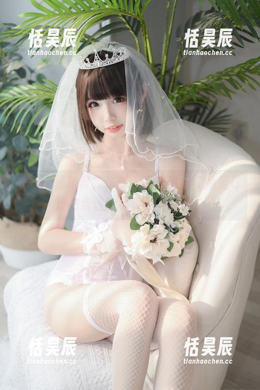 香川澪私拍真会作妖，臀恋妹抖，她是打算把我迷的不要不要的嘛？