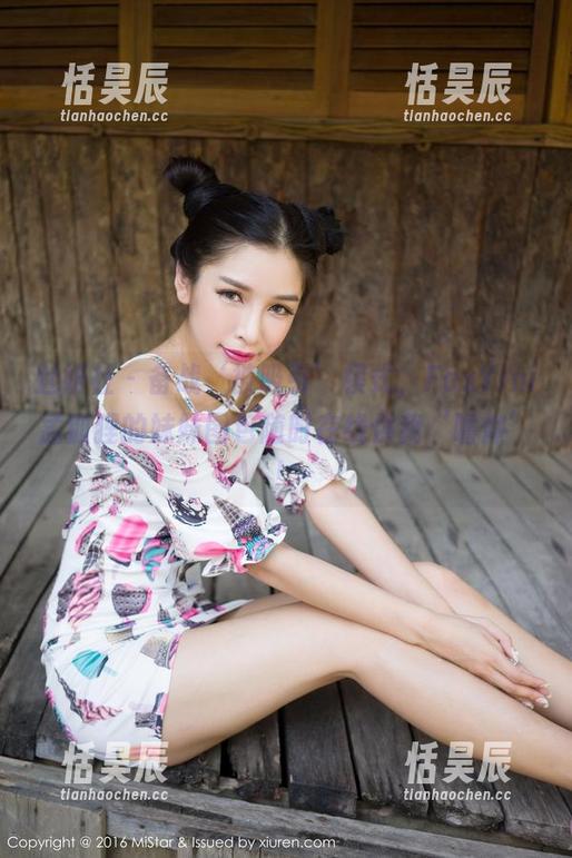 魅妍社 - 备战‘被吸引’模式，FoxYini孟狐狸的妹妹图包随时在线供我‘瞻仰’！