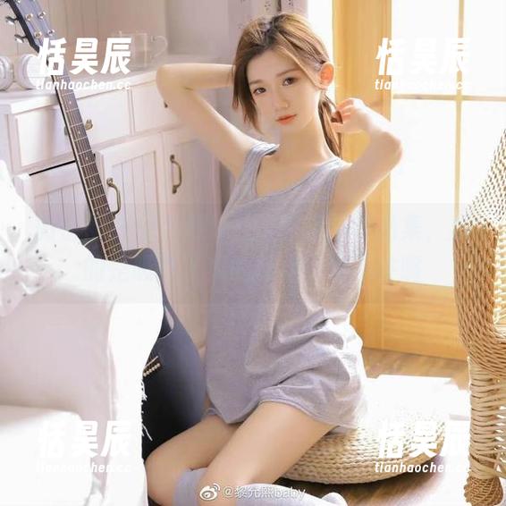 微密圈 - 黎允熙baby的美腿作品集，真的是吸引了我的眼球，管不住嘴